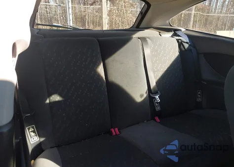 2002 Ford Focus Zx3 z USA, uszkodzony, nr VIN 3FAFP31372R222530